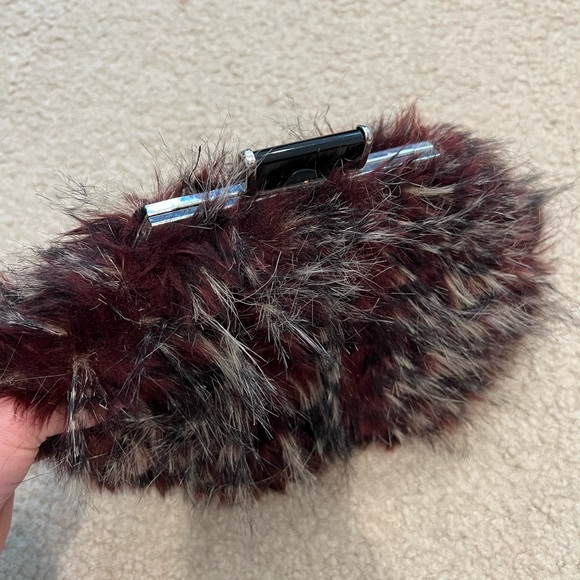 BCBGeneration furry clutch - Picture 2 of 3